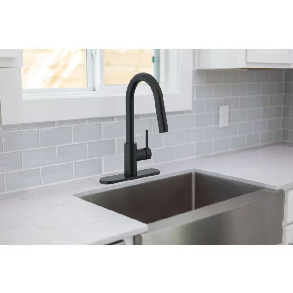 Glacier Bay Haisley Single-Handle Pull-Down Kitchen Faucet in Matte Black - 1001530051