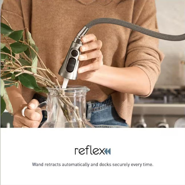 MOEN Meena Single-Handle Pull-Down Sprayer Kitchen Faucet with Power Clean and Reflex in Chrome 87270