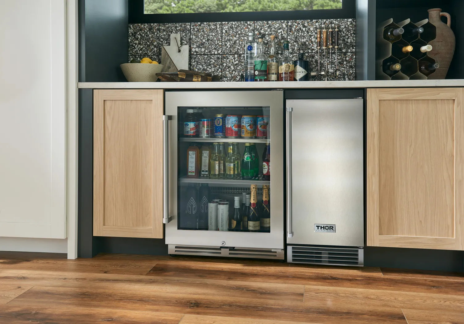 24 Inch Professional Undercounter Beverage Cooler – TBR24U