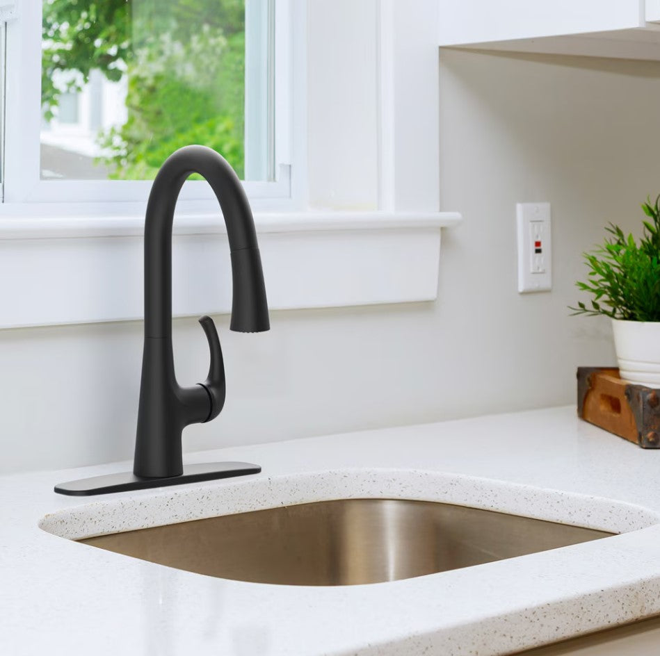 Glacier Bay Thornley Pull Down Kitchen Faucet in Matte Black 1001-712-200