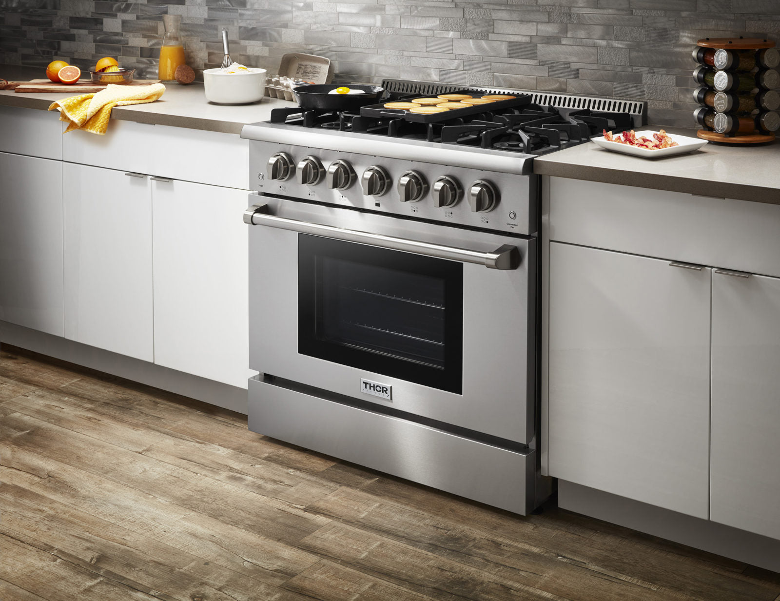 36" Stainless Steel Professional Gas Range HRG3618U - RenoShop
